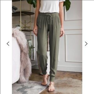 Amaryllis Pacifica Joggers